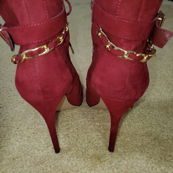Burgundy pointed-toe high heel bootie sz 9.5W - Picture 4 of 8